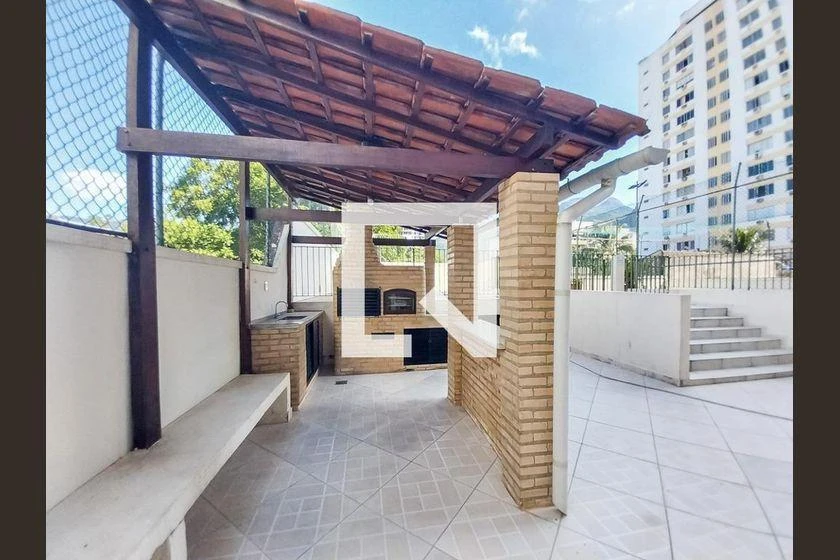 2-bedroom apartment with a mountain view in Rio de Janeiro — photo 40