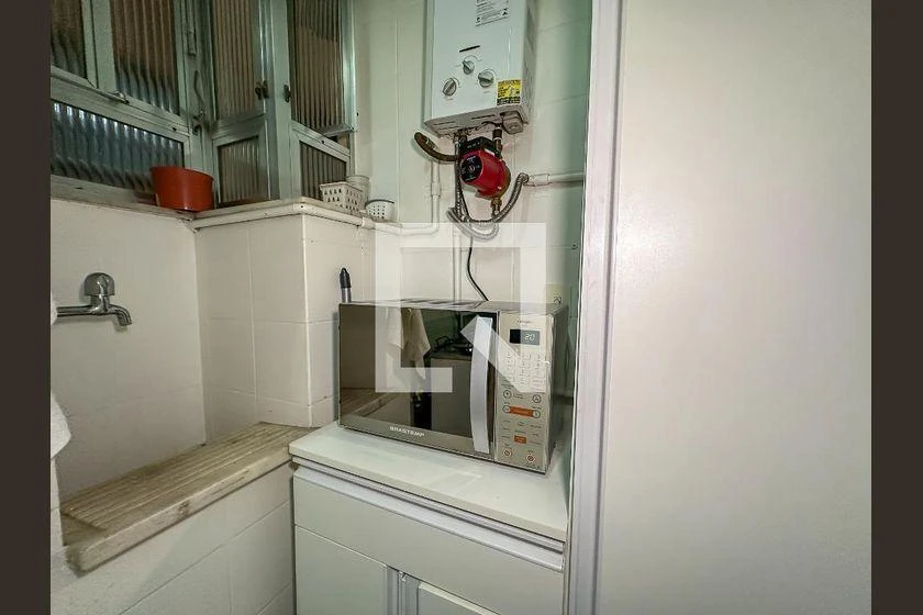 Робоче місце та 1 спальня: квартира 37 м² — photo 25