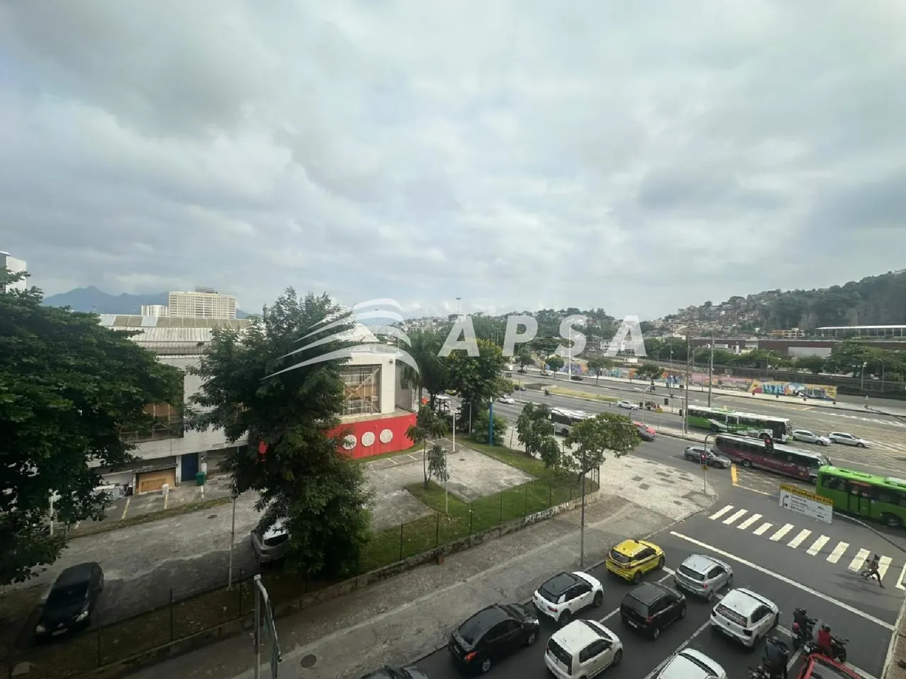Apartamento mobiliado com 2 quartos e fogão a gás — photo 17