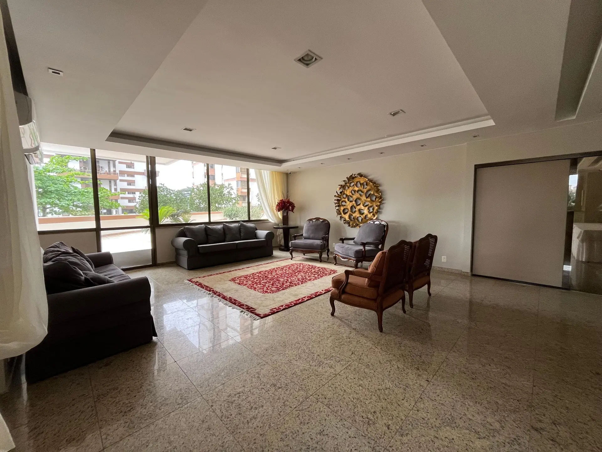 Mountain view in a 2-bedroom apartment, 70 m² — photo 19