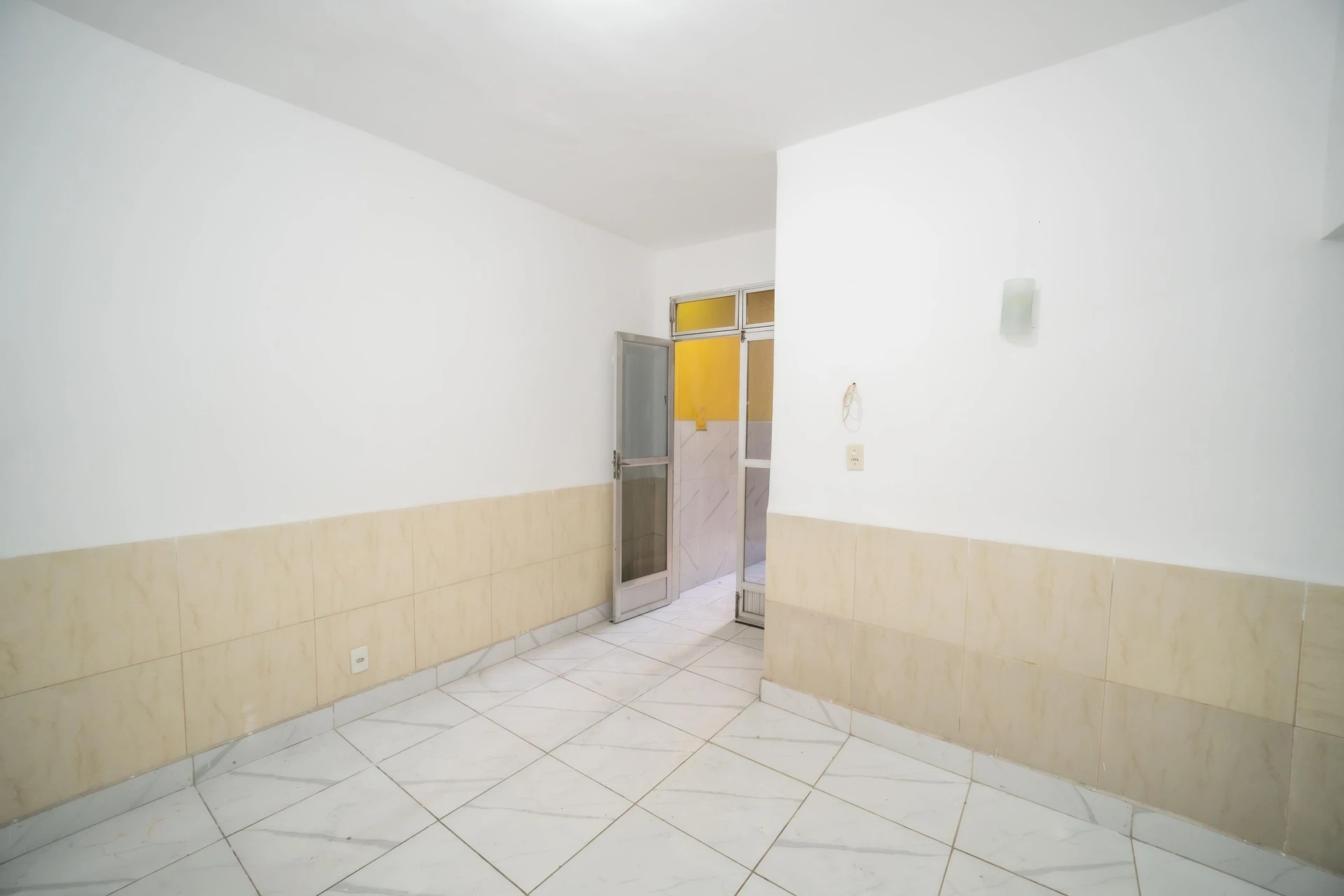 Unfurnished house with 2 bedrooms and separate kitchen — photo 33
