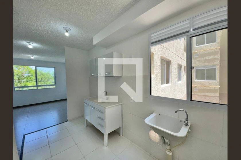 2-bedroom apartment with a glass shower enclosure — photo 17