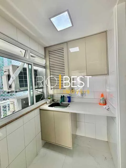 Furnished 3-bedroom apartment with open-plan gas kitchen — photo 25