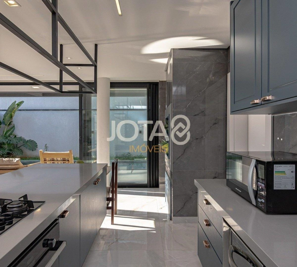 Мебльований будинок 283 м² з відкритою кухнею — photo 20