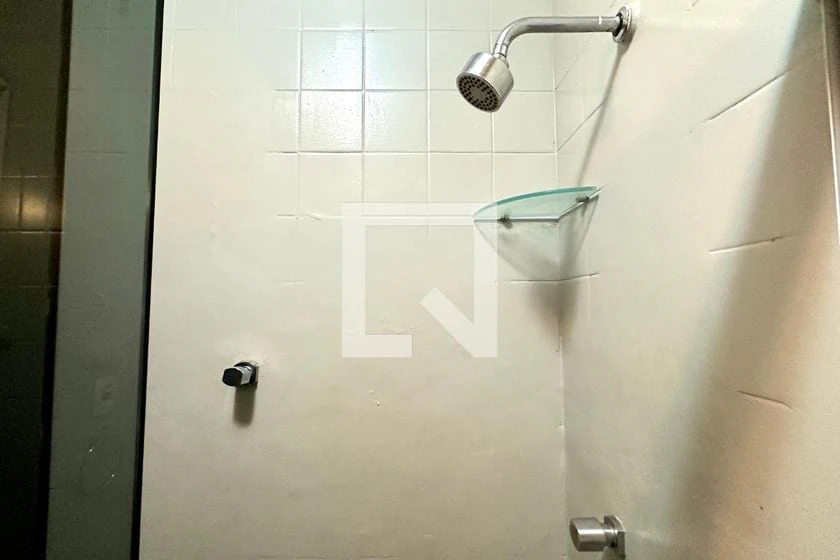 1-bedroom apartment with a closed kitchen and gas stove — photo 25
