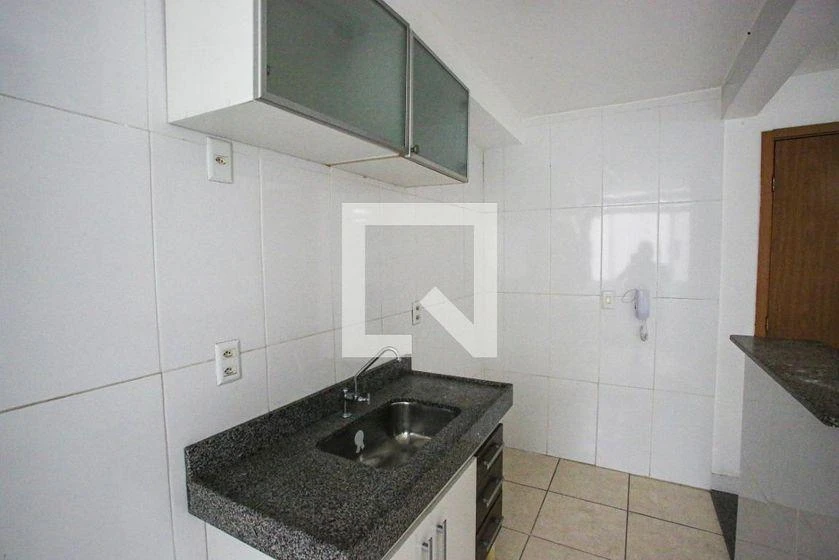 2-bedroom apartment in a building with a gym — photo 25