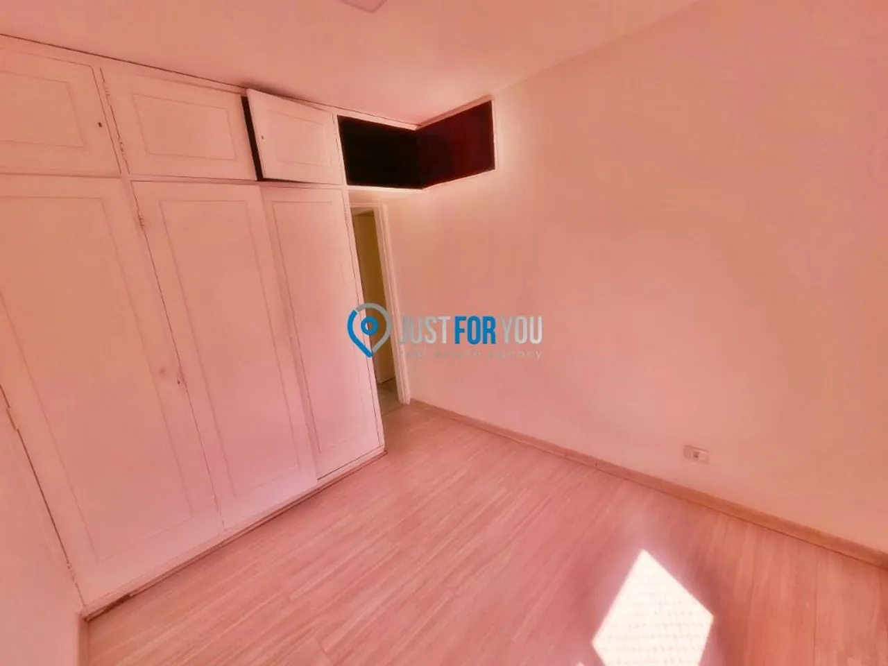 4-bedroom apartment with 3 bathrooms and 106 m² — photo 13