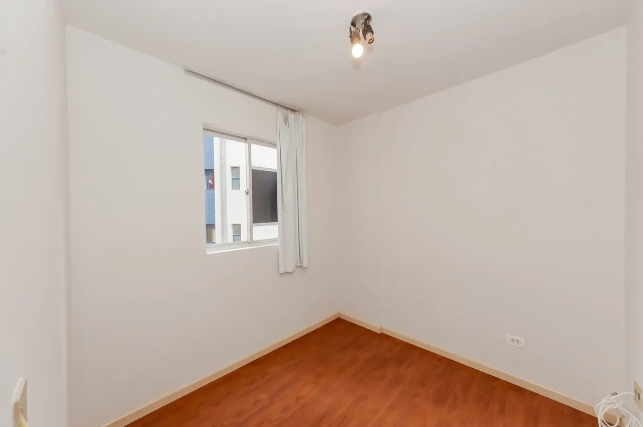1-bedroom apartment with a balcony and 37 m² — photo 9
