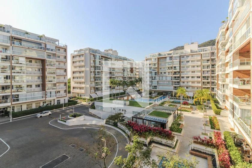 2-bedroom apartment with mountain views and 1 parking space — photo 42