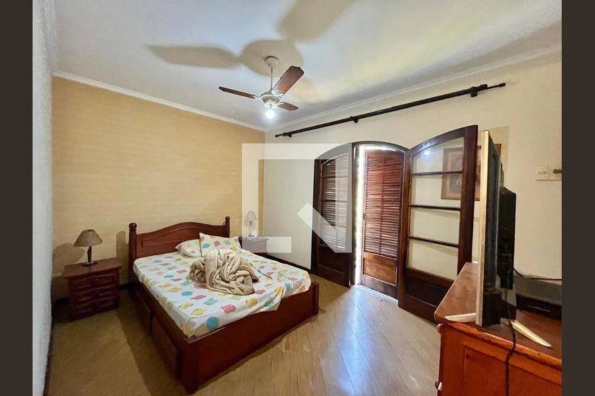 Casa de 300 m² com 4 quartos e 2 vagas — photo 3