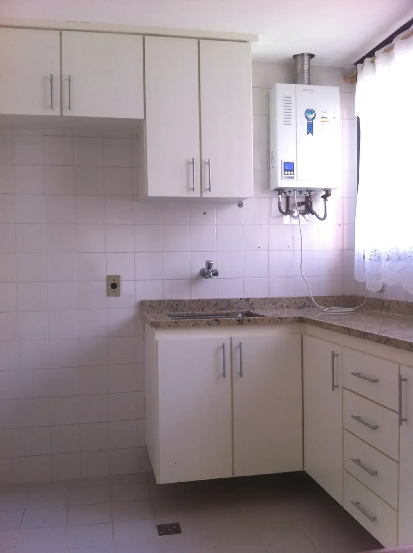 Apartment on the 4th floor with a mountain view — photo 5