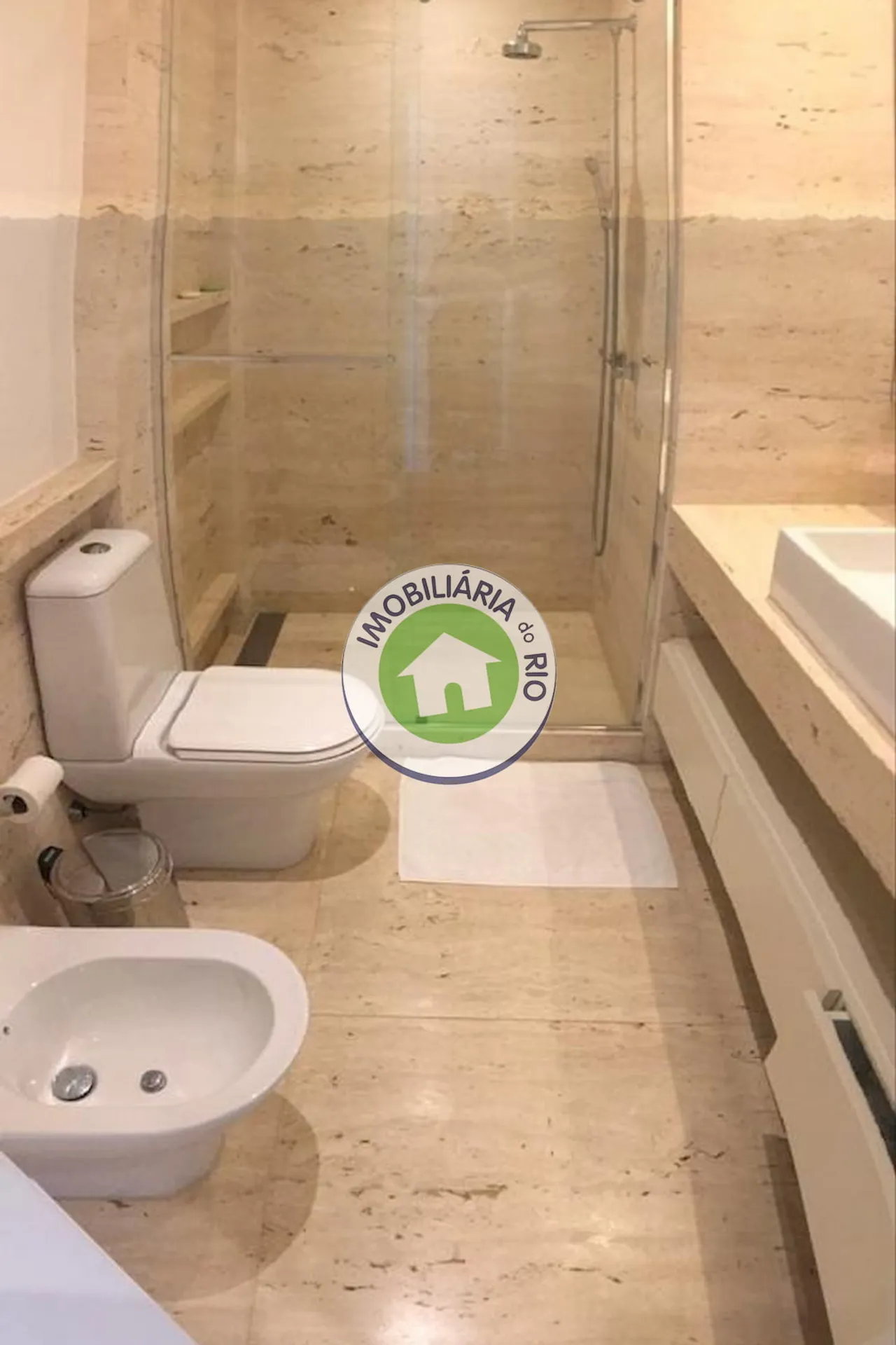 Apartamento mobiliado com 3 dormitórios e 5 banheiros — photo 36