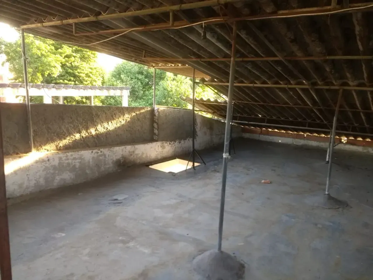 Casa sem mobília com 4 quartos e 1 banheiro — photo 11