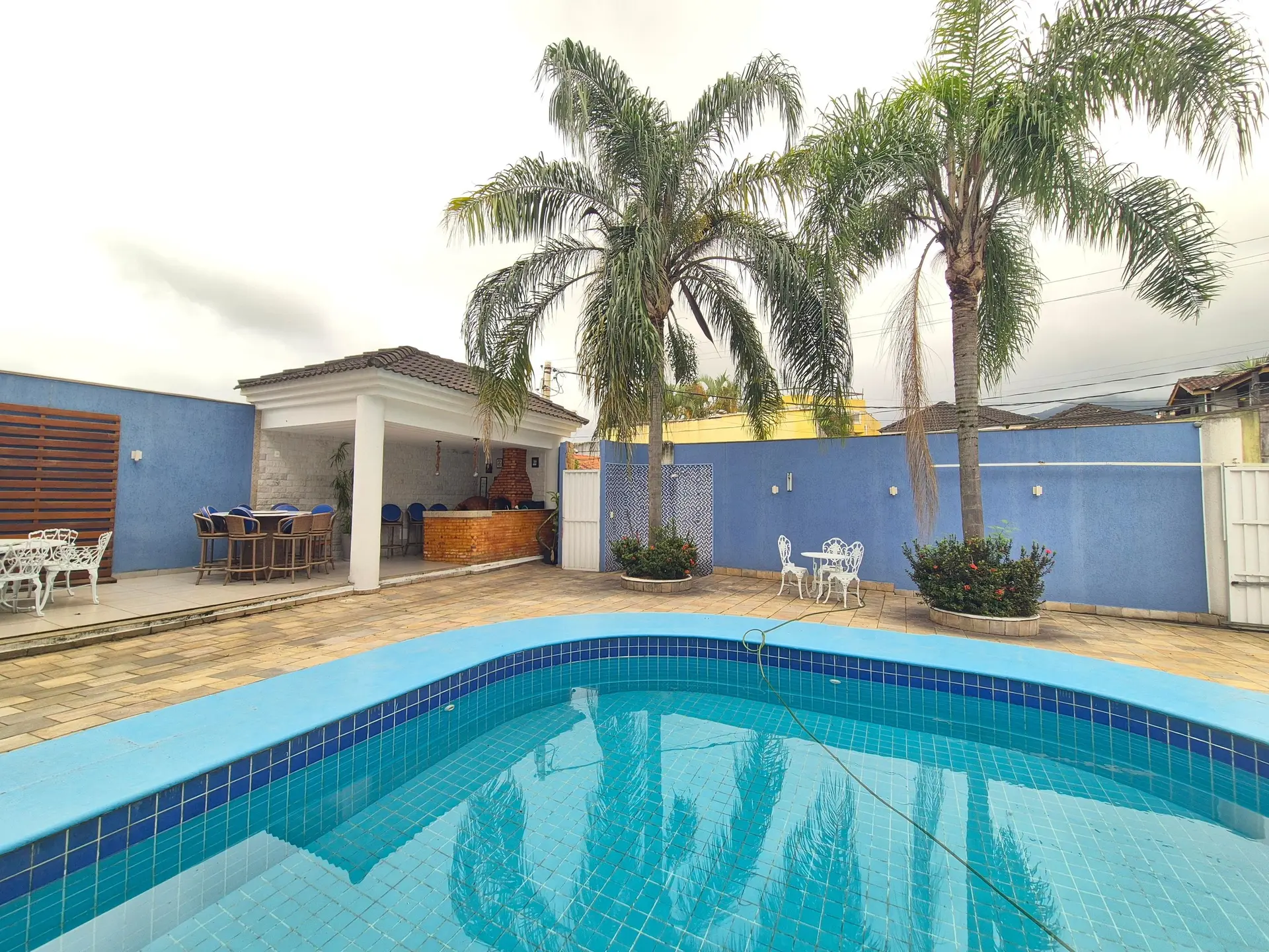 4 quartos e jacuzzi: casa de 318 m² — photo 10