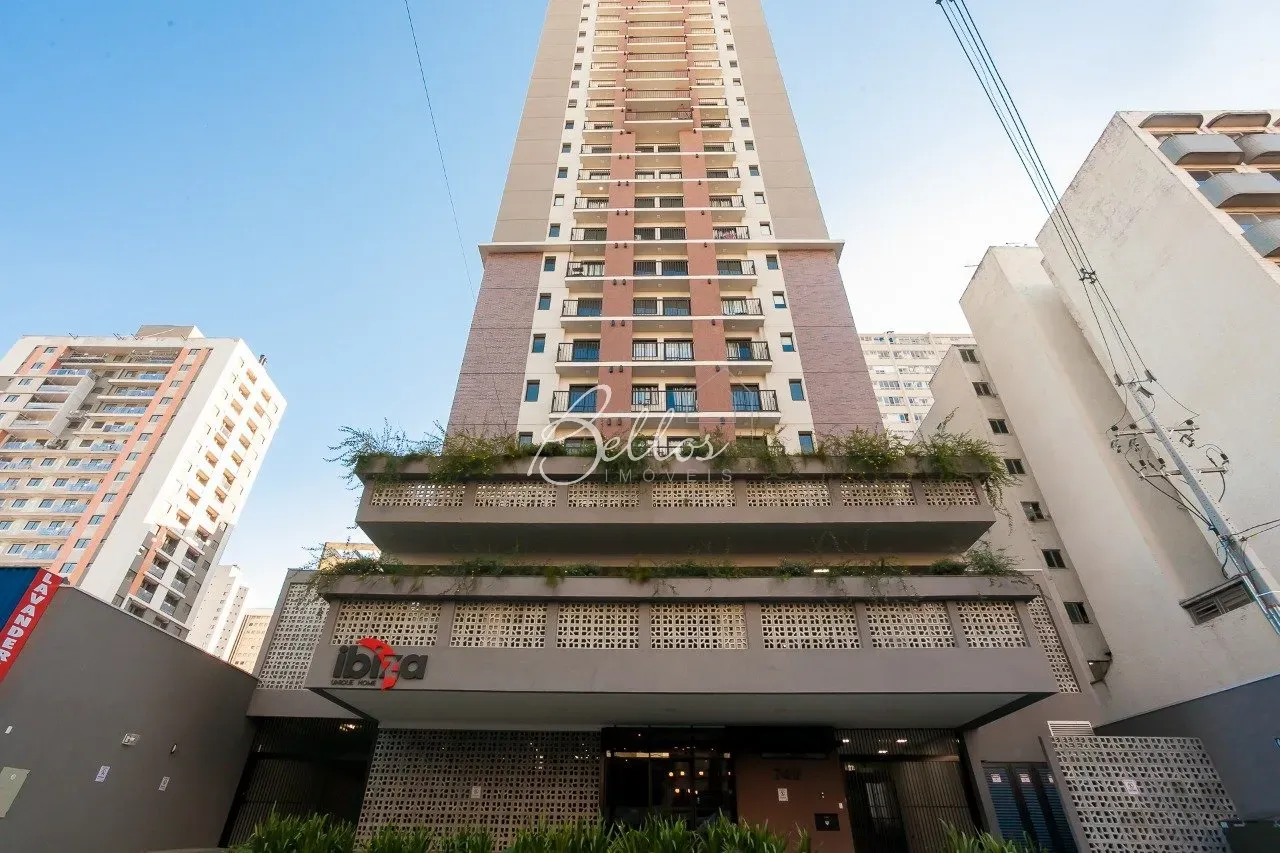 1-bedroom apartment with balcony and 61 m² — photo 36