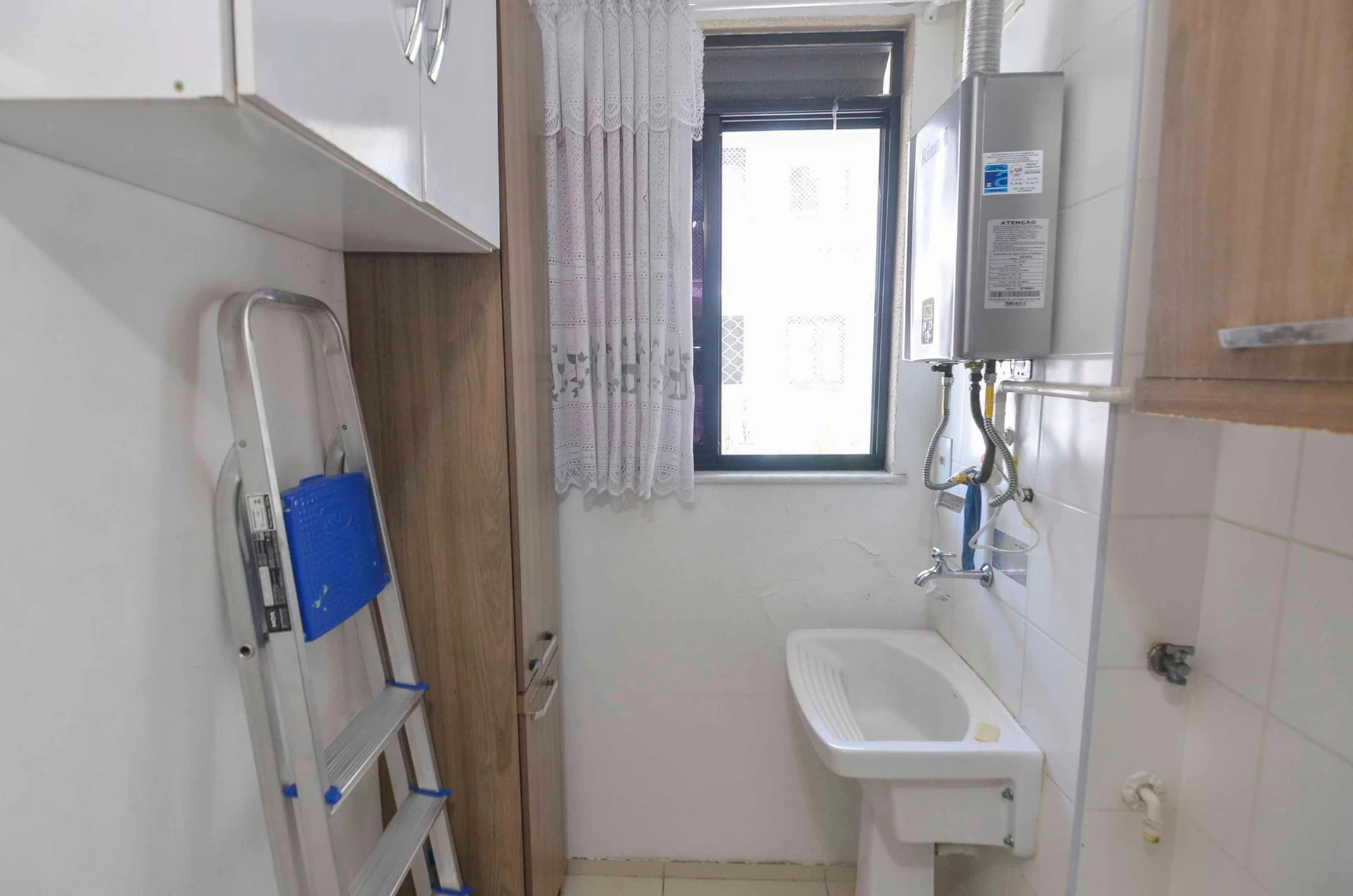 Квартира з 3 спальнями та заскленим балконом — photo 10