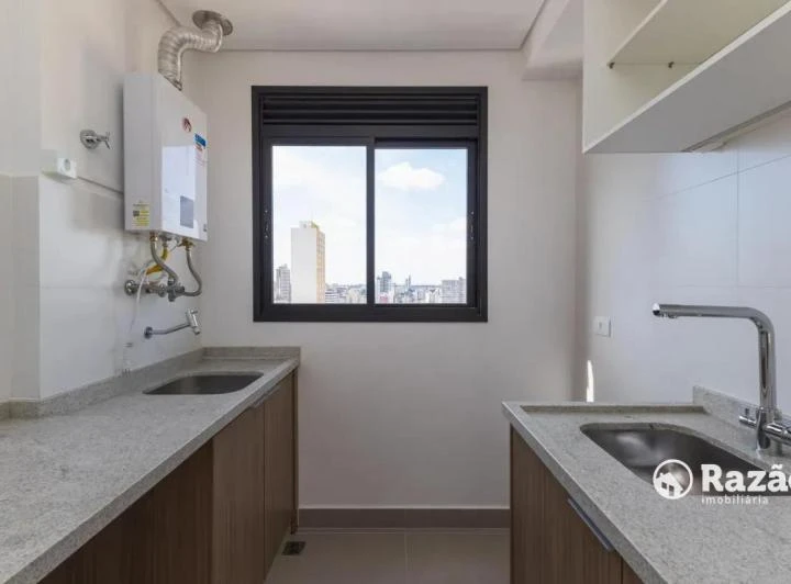 81 m² apartment with 2 bedrooms and an open-plan kitchen — photo 4