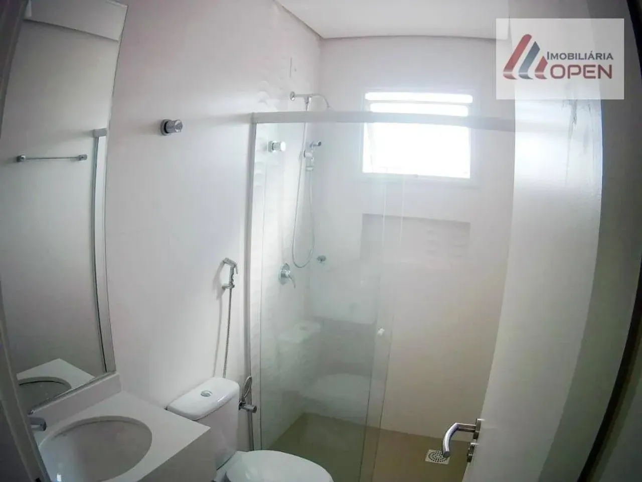 Apartamento mobiliado com 2 quartos e 3 banheiros — photo 4