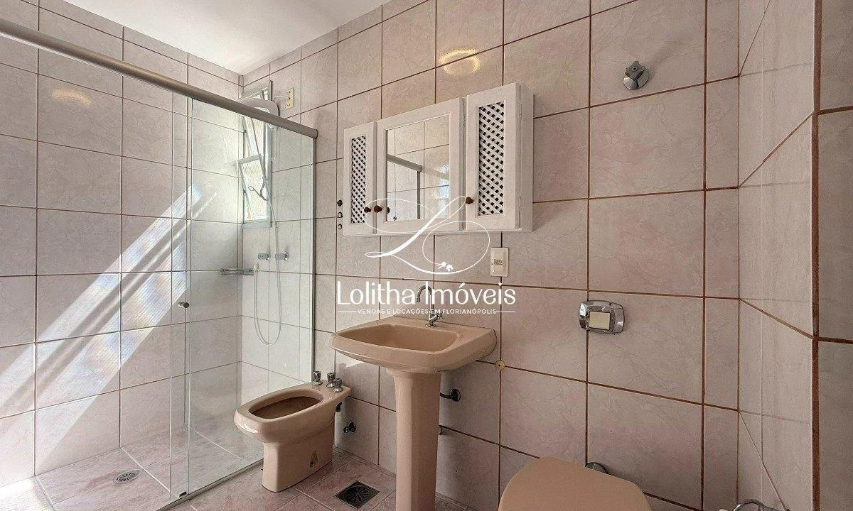3-bedroom apartment with a dishwasher in Florianópolis — photo 8