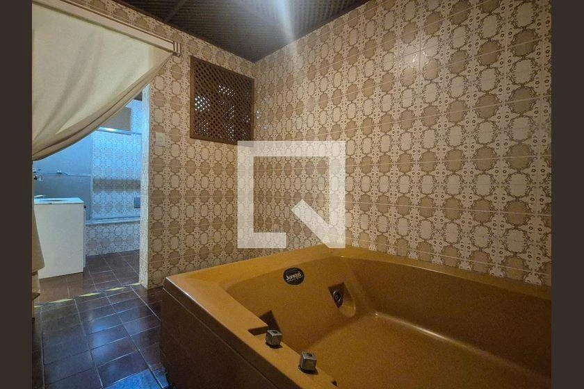 Casa para aluguel com 4 quartos e 2 suítes em 1500 m² — photo 41