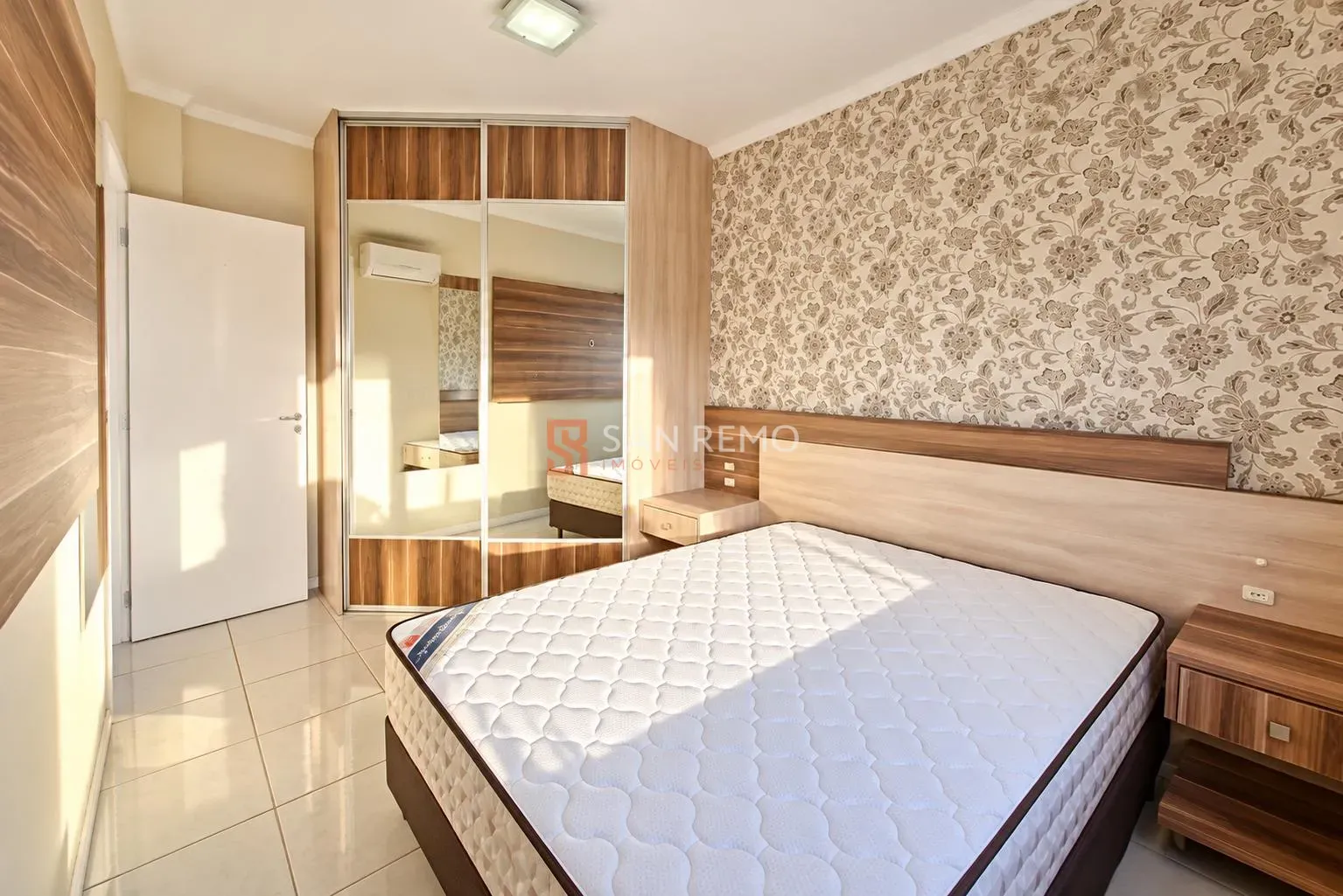 Mountain view in a 2-bedroom apartment, 65 m² — photo 17