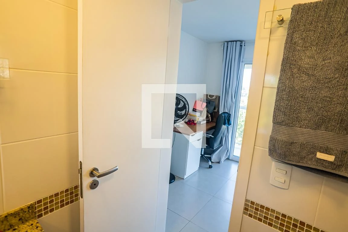 Casa mobiliada, 120 m², com janelas do piso ao teto — photo 9