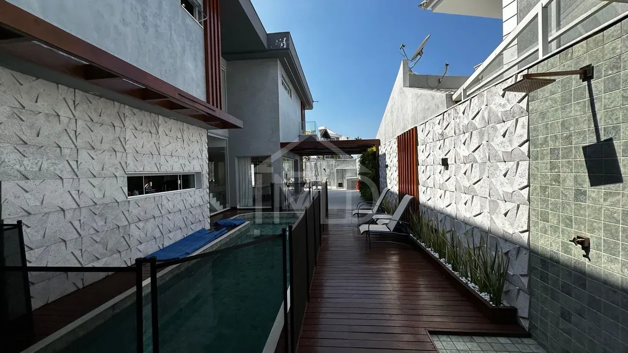 Furnished house with 4 bedrooms and 5 baths, 400 m² — photo 22