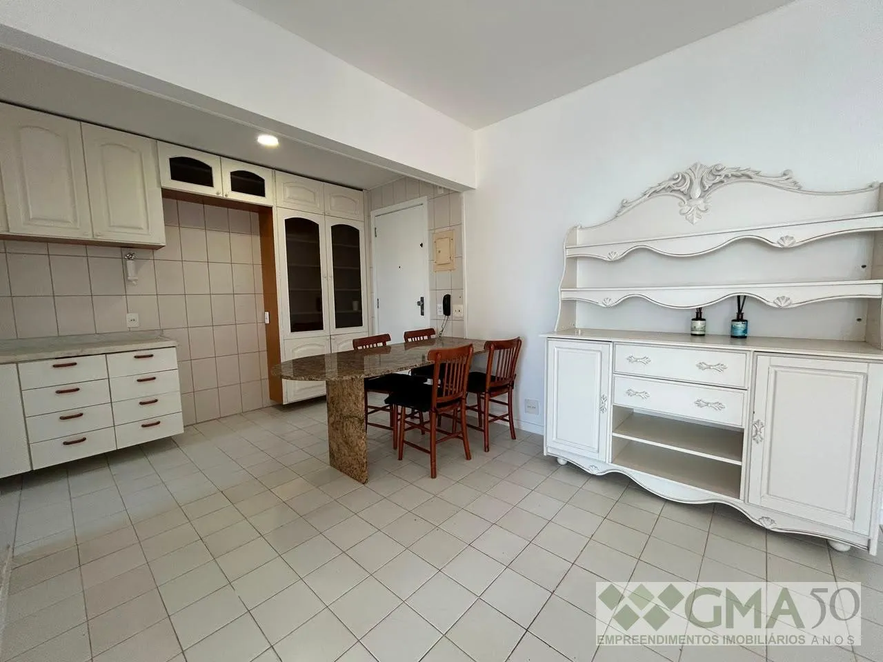 Unfurnished 2-bedroom apartment with 3 bathrooms — photo 22