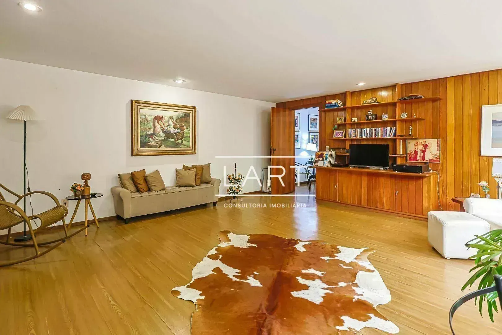 Casa de 800 m² con 6 suites y 9 baños y 3 plazas