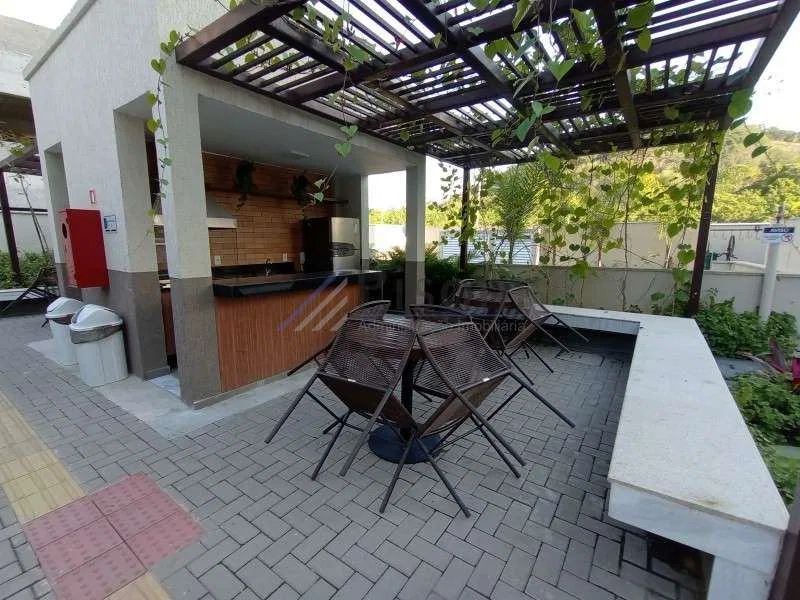 3-bedroom apartment with a glass-enclosed balcony — photo 22