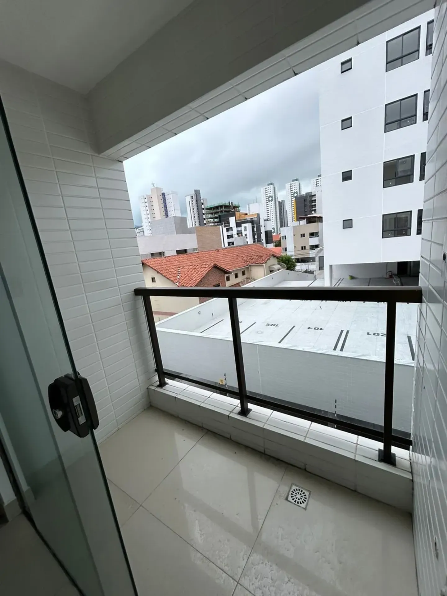 Apartamento de 3 quartos com cozinha americana e 63 m² — photo 2
