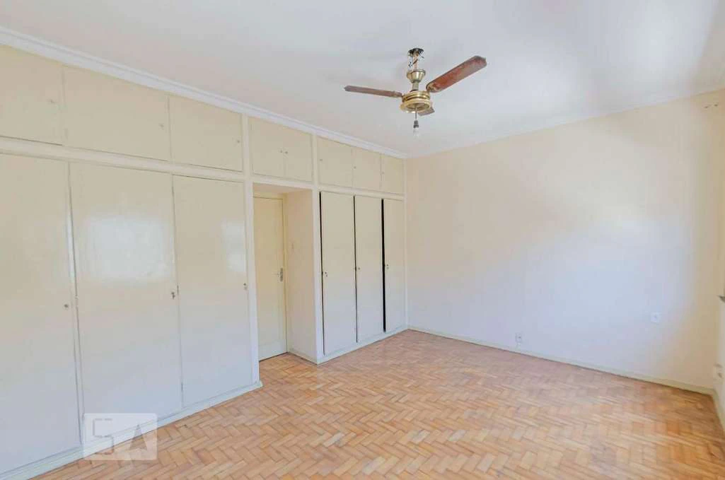 House with shared BBQ area and 5 bedrooms — photo 12