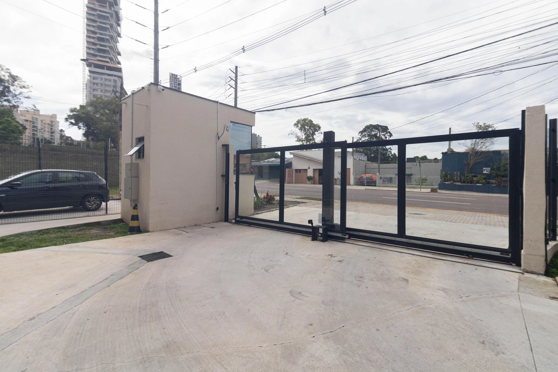 2-bedroom apartment with a washing machine in Curitiba — photo 9