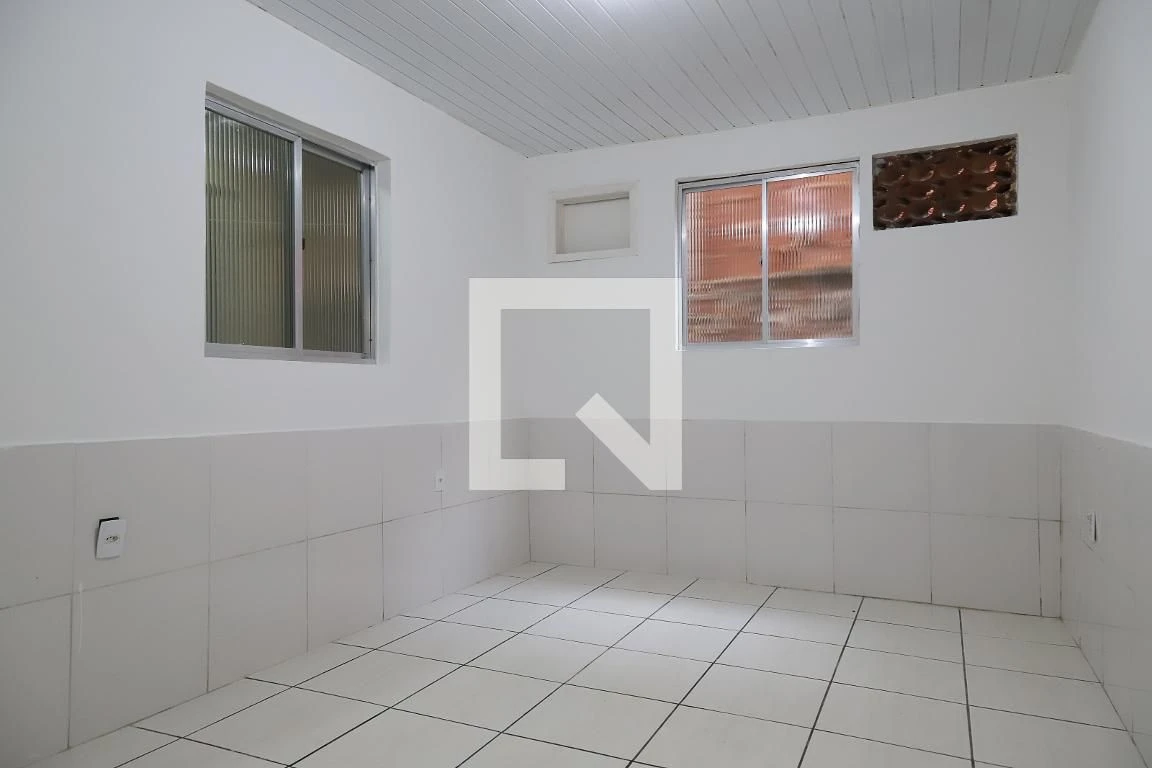 Apartment for rent with 1 bedroom and glass shower