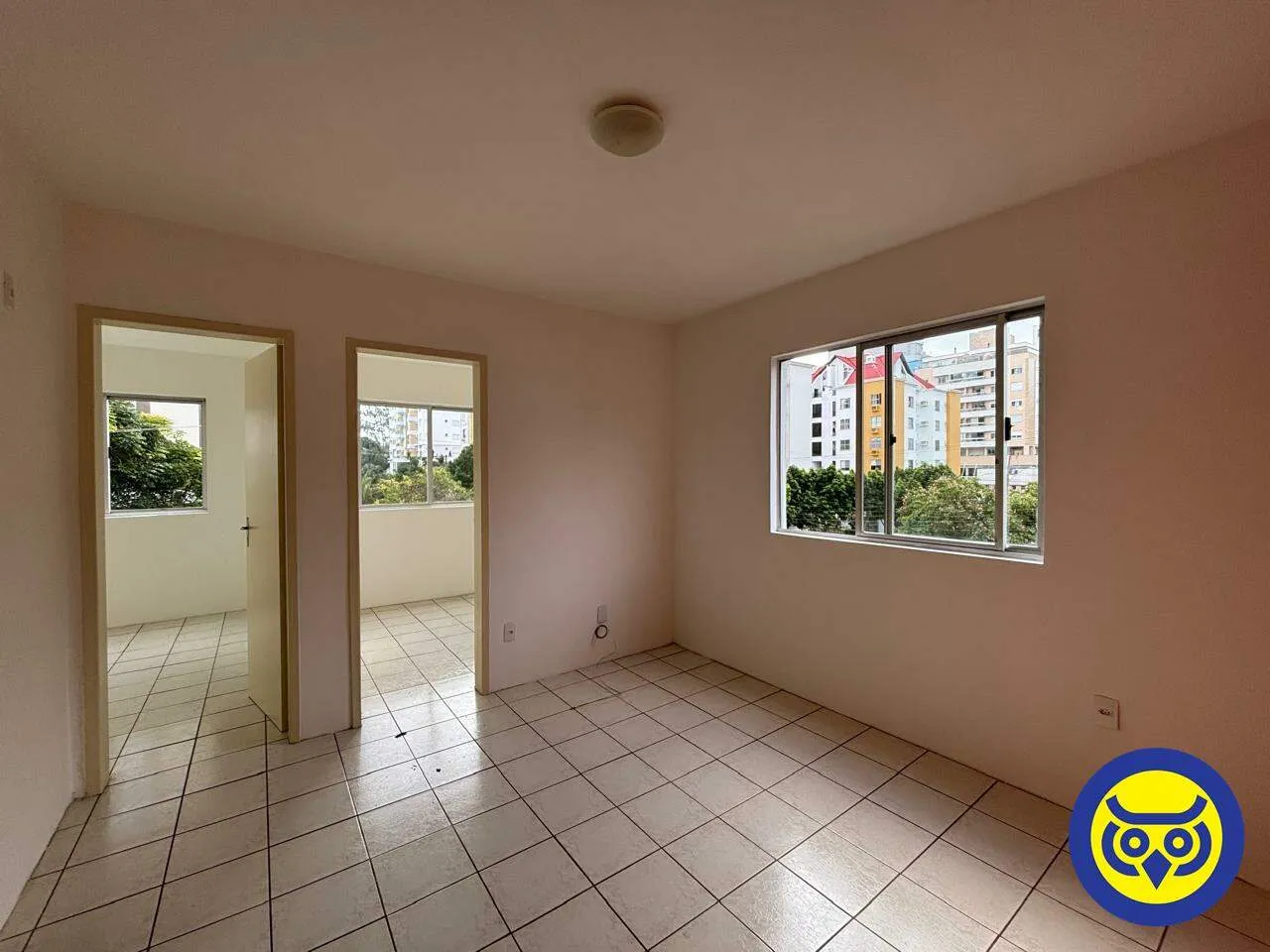 Rental apartment with 2 bedrooms and a private garden — photo 12