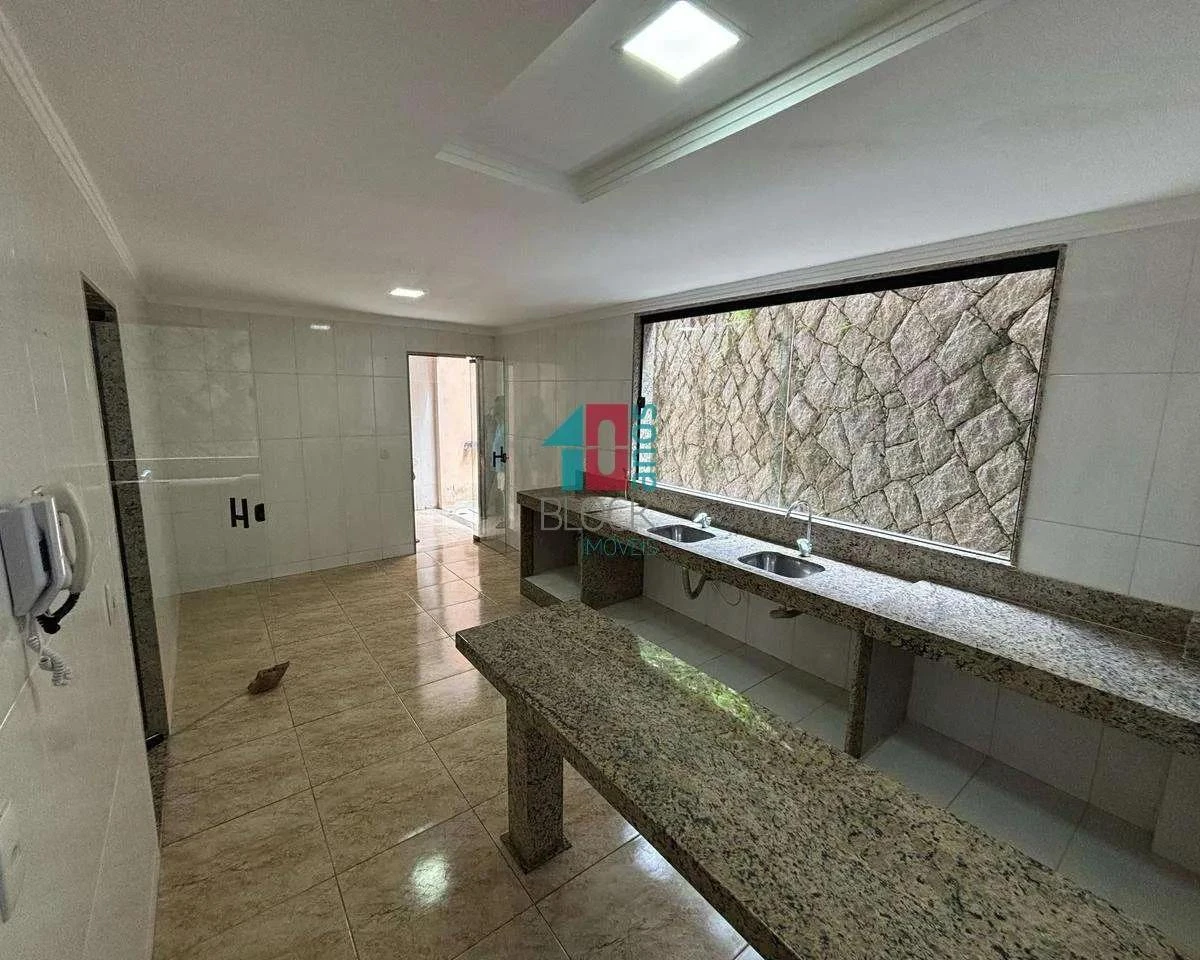 Casa com 3 dormitórios e 5 banheiros, 2 vagas — photo 23