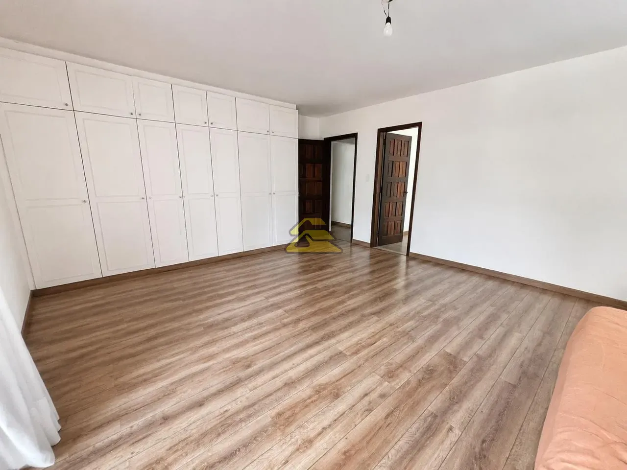 Furnished house with 4 bedrooms and 5 bathrooms — photo 14
