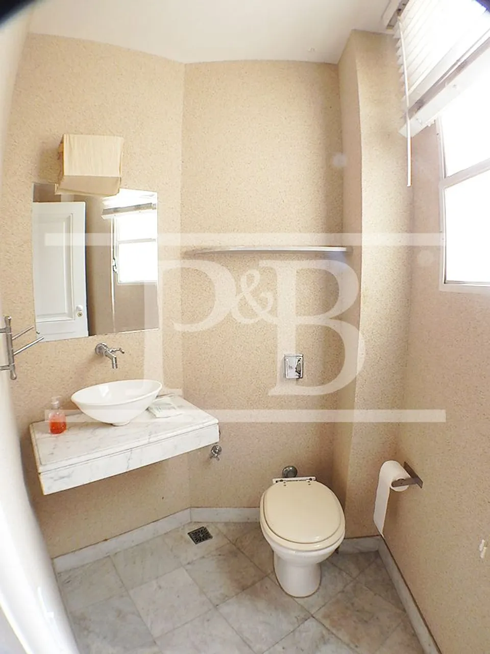 4-bedroom apartment with 3 bathrooms, 420 m² — photo 17
