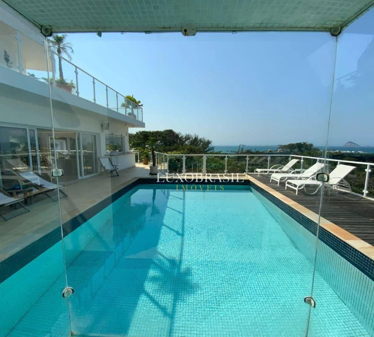 Apartment with 4 suites and access to shared pool — photo 9