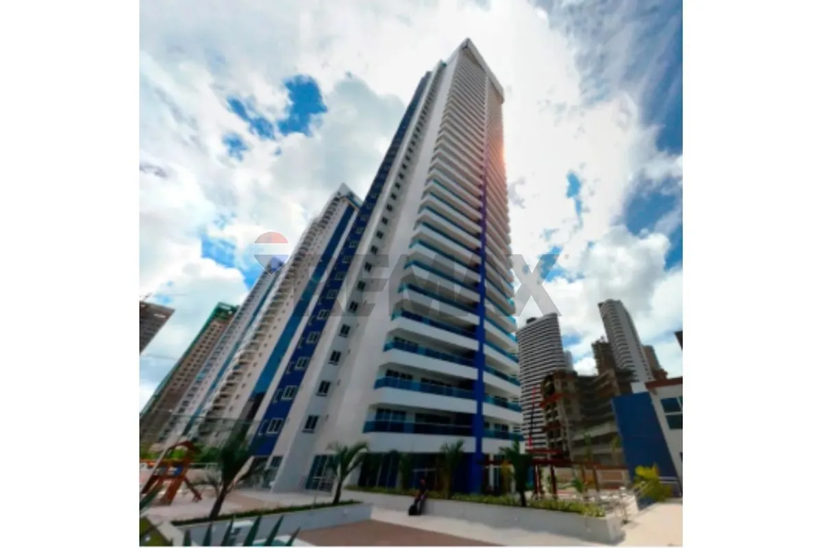 Застеклённый балкон и 4 спальни: квартира 245 м² — photo 15