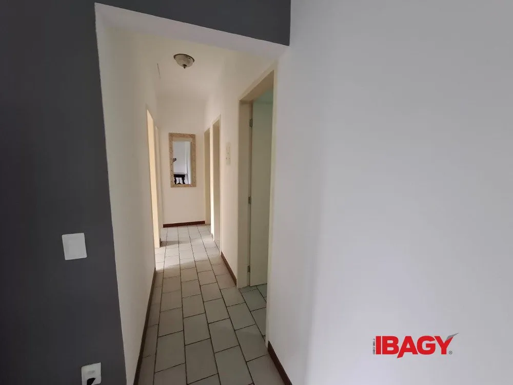 3-bedroom house with 1 bathroom and a gas kitchen — photo 19