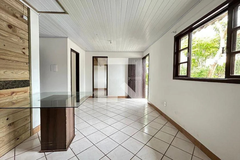 House with 3 bedrooms and a balcony at 70 m²