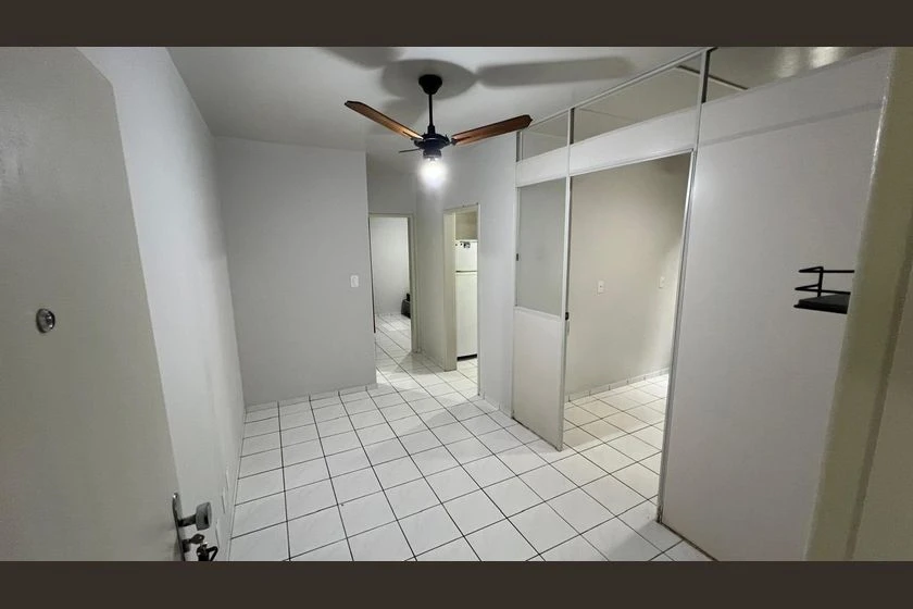 Apartamento sin amueblar con 2 dormitorios y plaza — photo 11