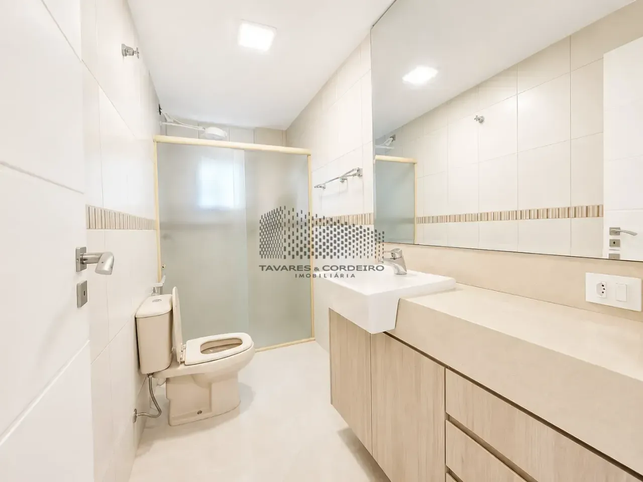 House with 5 bedrooms and 370 m² plus private BBQ — photo 9