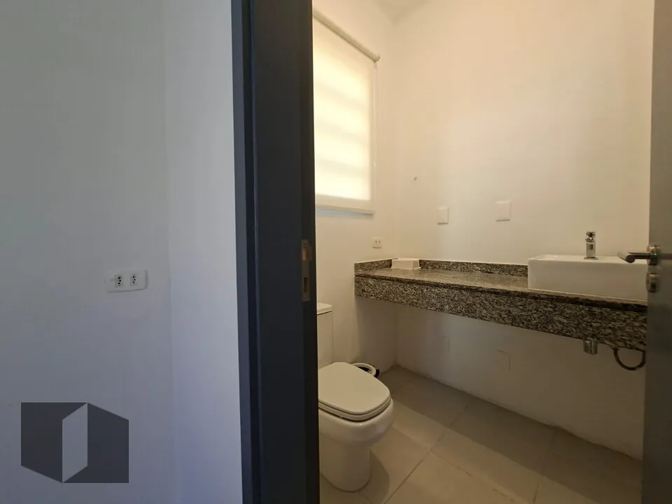 Unfurnished house with 3 bedrooms and a balcony — photo 20