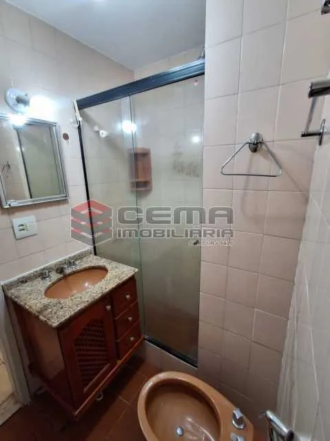 2-bedroom apartment in a building with a gym — photo 4