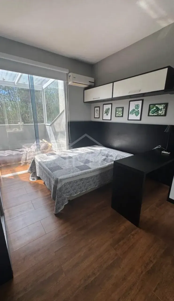 Casa com 4 quartos e 5 banheiros, com 3 vagas — photo 6