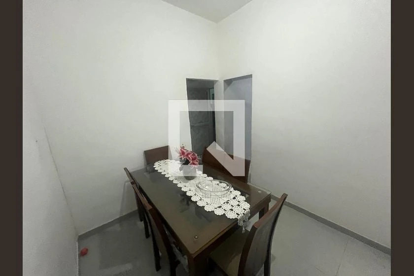 80 m² house with a walk-in closet and a home office — photo 18