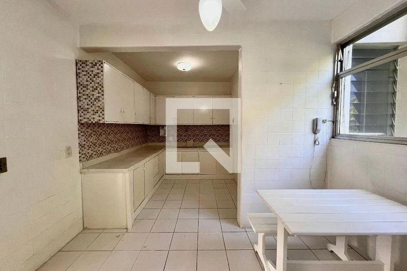 Apartamento de 2 quartos com cozinha fechada — photo 25