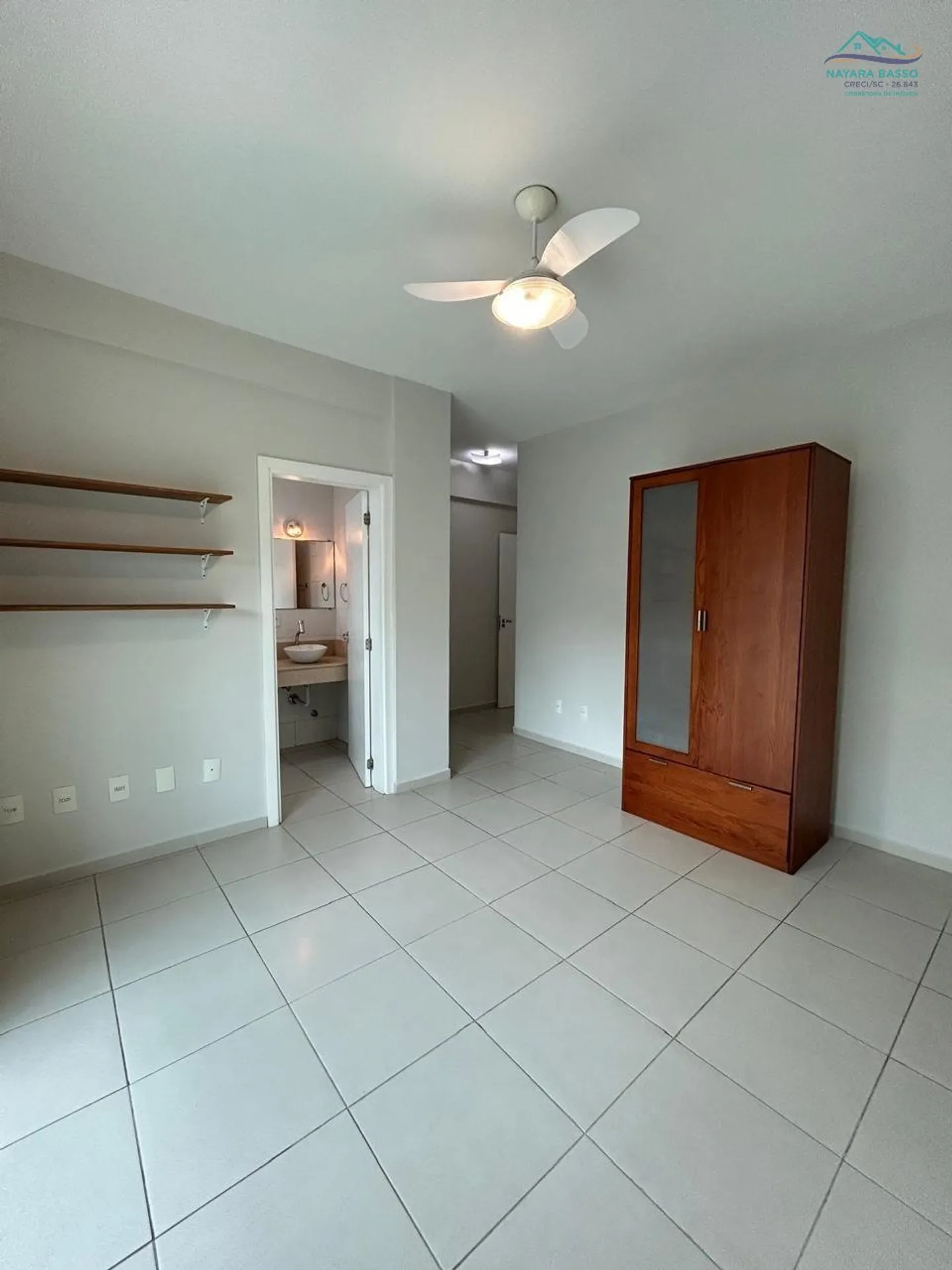 Apartment, 138 m², with a glass-enclosed balcony — photo 13